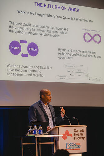 LOINC Montreal 8 October 2025 - Photo - Steve Gerrard--312